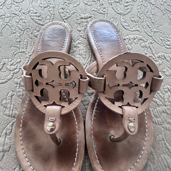 Tory Burch Shoes - Tory Burch Tan Sandals with Logo Detail
